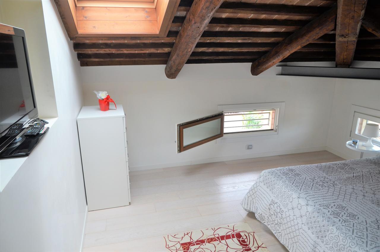נואלה “Al Commercio” Luxury Loft מראה חיצוני תמונה