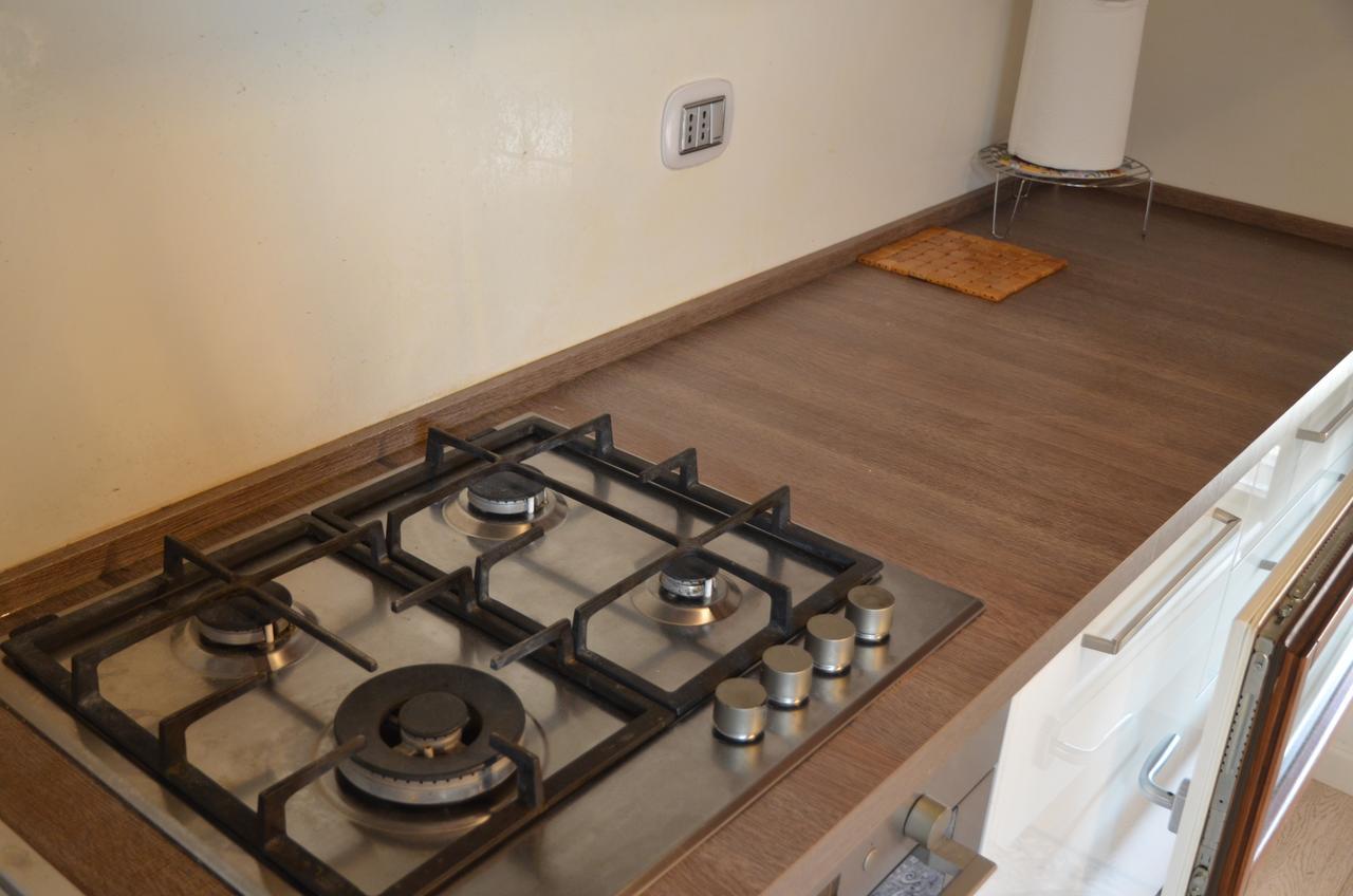 נואלה “Al Commercio” Luxury Loft מראה חיצוני תמונה